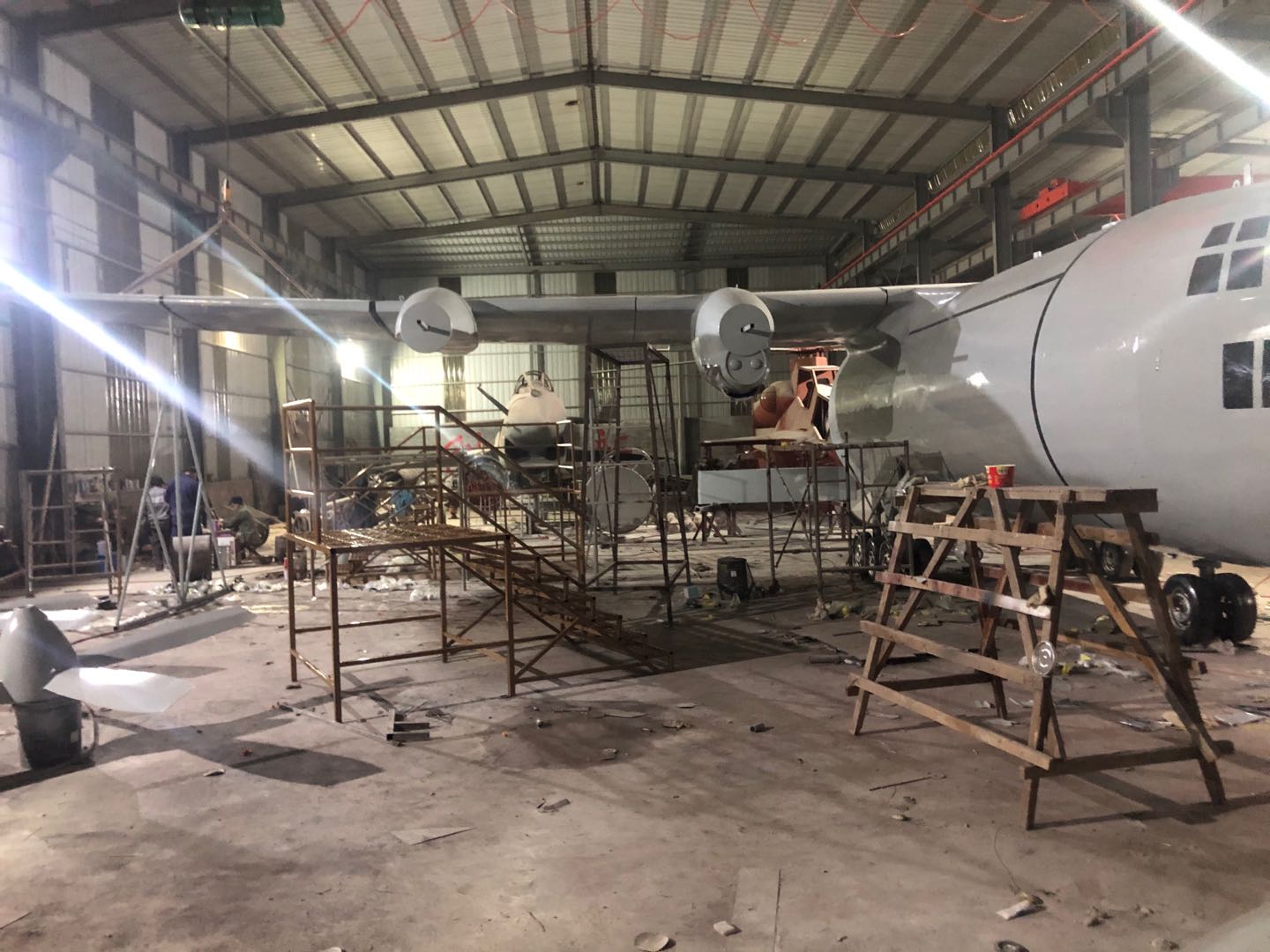 大型航空模型制作真的是翱翔藍(lán)天的匠心之作呀！